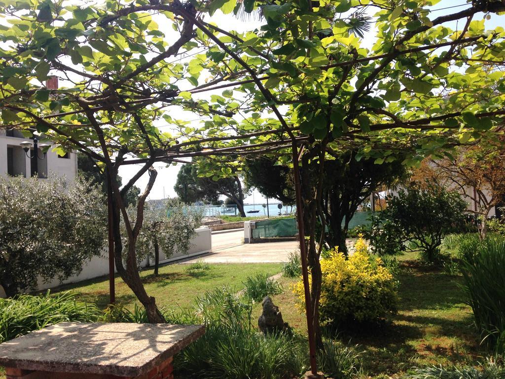 Accommodation Vitalio Umag Eksteriør bilde